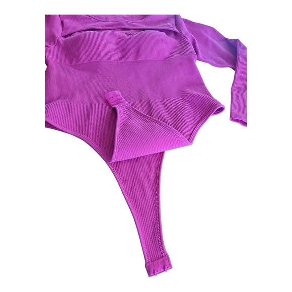 Magenta Long Sleeve Bodysuit – Size Large, Padded Cups, Stretch Fit, No Tags - Picture 5 of 7
